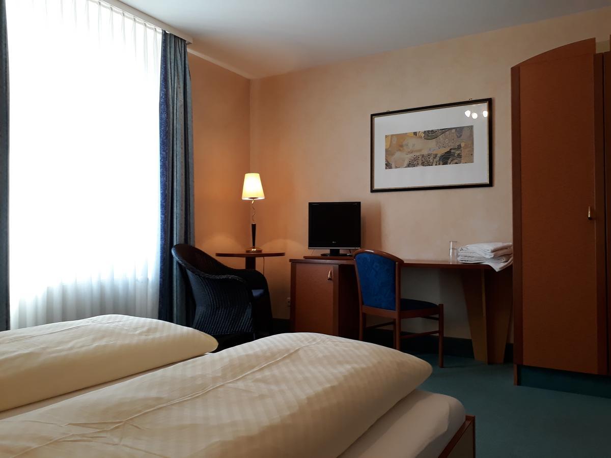 Hotel Quellenpark バート・エルスター エクステリア 写真